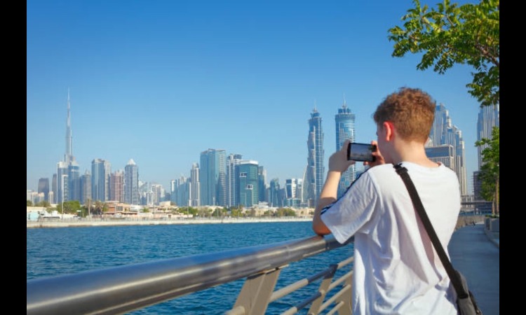 UAE Travel Advisory: Flight Cancellations and Gulf Airspace Alerts — What Travellers Must Know